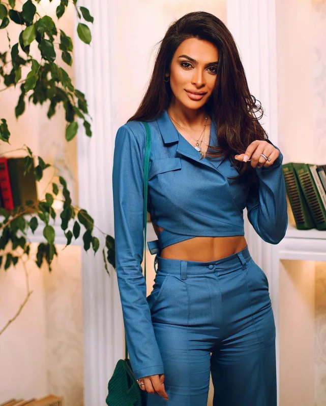 Gülşenin Bakı libasını o hazırlayır