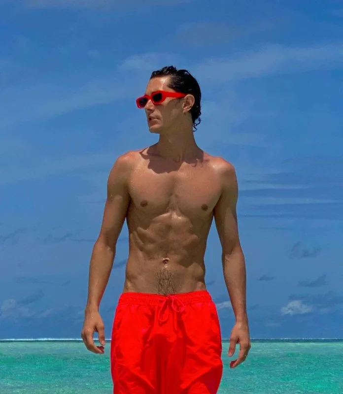 Azərbaycanlı aktyor Parisə köçdü