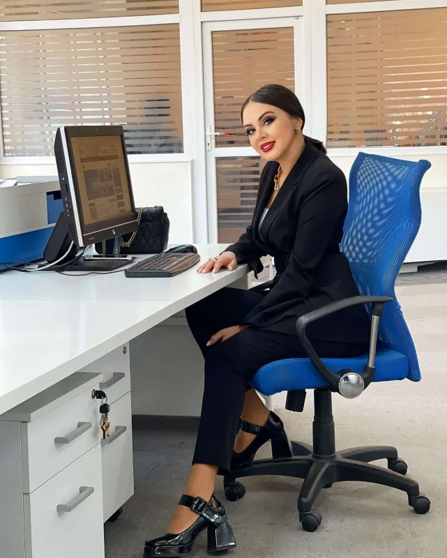 Alidəyə də vəfizə verildi