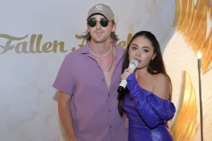 Tikslə dost olduğunu açıqladı