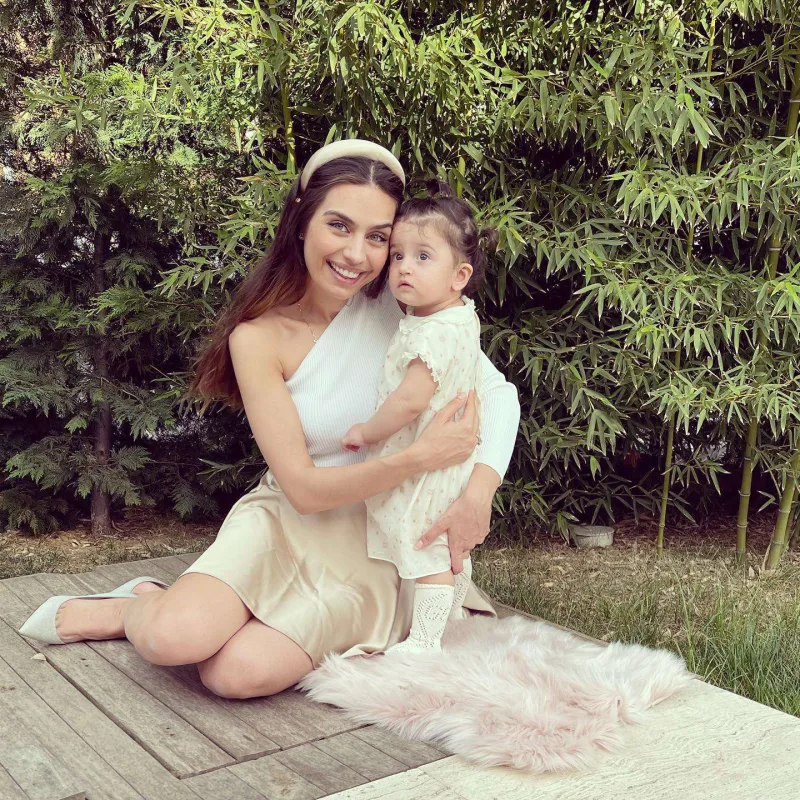 Hədiyyələri onu məsud edir