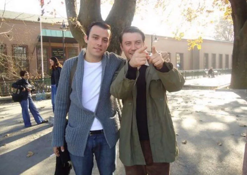 9 il sonra bir araya gəldilər...