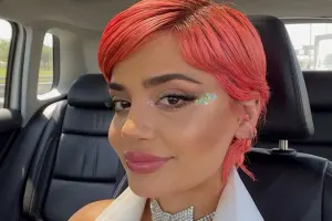 Hissin yeni maşını... - Foto