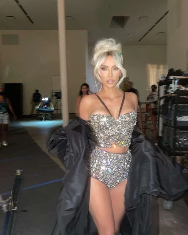 Kardaşyan xalqı aldatdı, 1 milyon cərimələndi