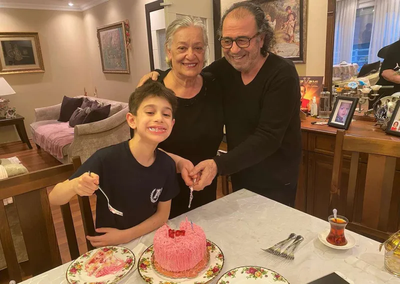 “Oğlum dedi ki, ölsən, millətin IQ-sü düşər”