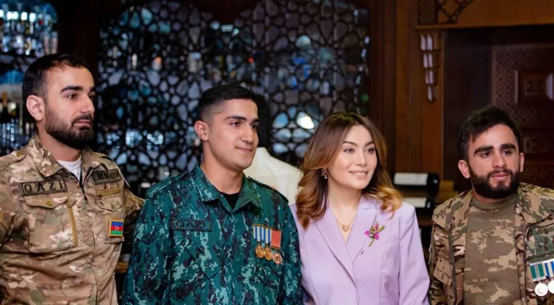 Ruhi Əliyeva qazilərlə görüşdü