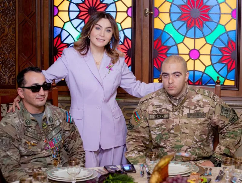 Ruhi Əliyeva qazilərlə görüşdü