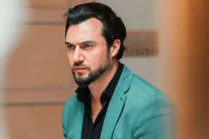 Rüstəm özünə iş qurdu