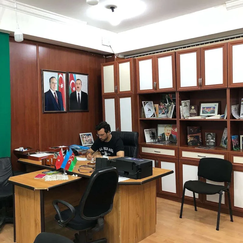 Rüstəm özünə iş qurdu