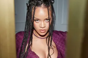 Rihannanın özünə qulluq videosu gündəm oldu