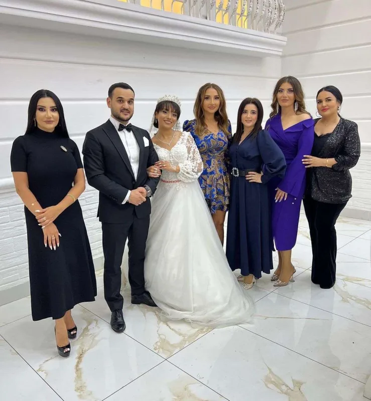 Zakir Əliyev qızını evləndirdi