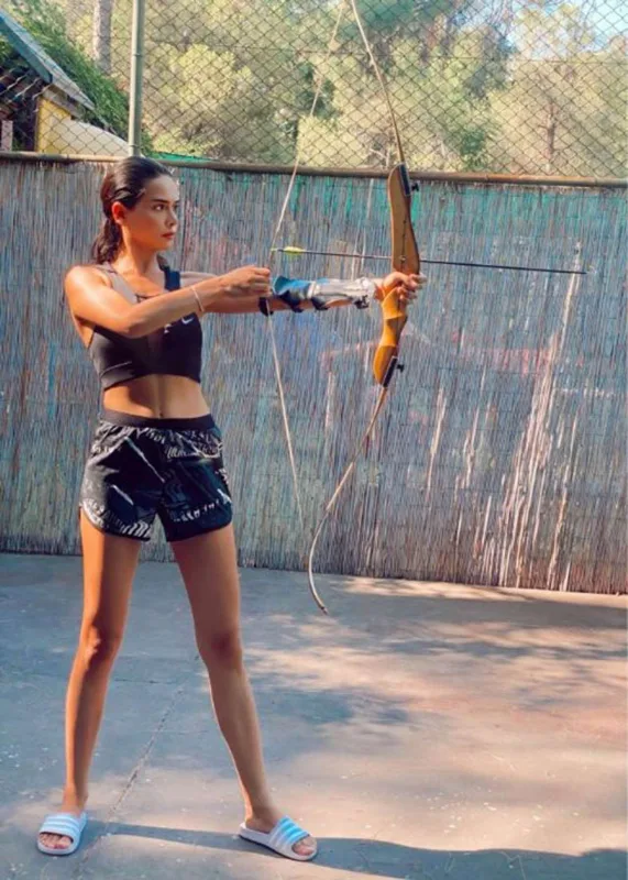 Sevgilisi İremə azərbaycanlı qızla xəyanət etdi