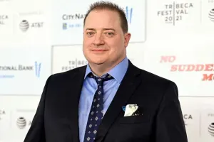 Yeni filmi üçün tanınmaz hala düşdü