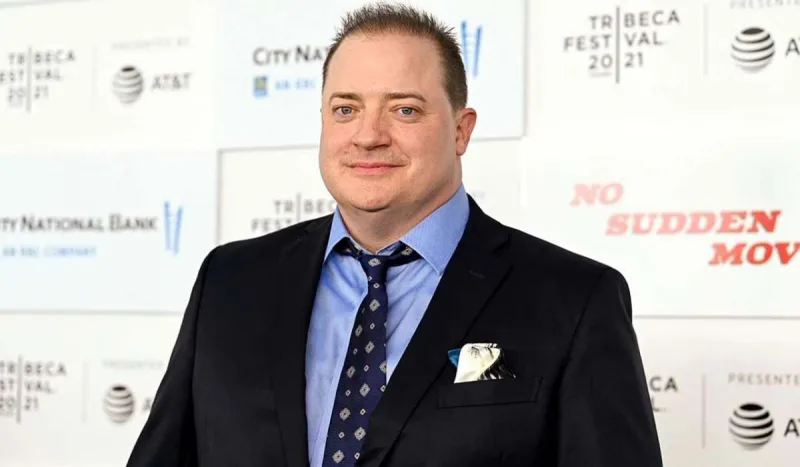 Yeni filmi üçün tanınmaz hala düşdü