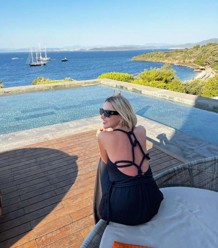 Hadise ilə ərinin 764 minlik tətili