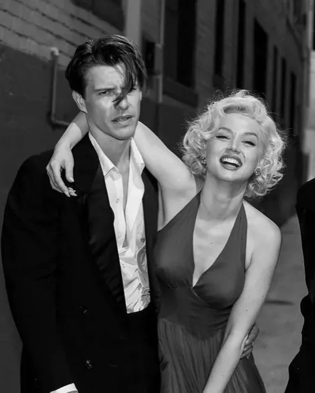 “Blonde” filmindən yeni görüntülər yayıldı