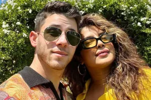 İlk dəfə körpəsinin fotosunu paylaşdı