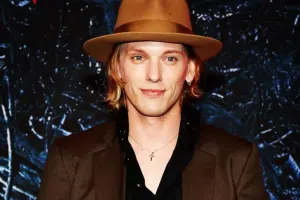 Ruhi dispanserdə yatdığını etiraf etdi