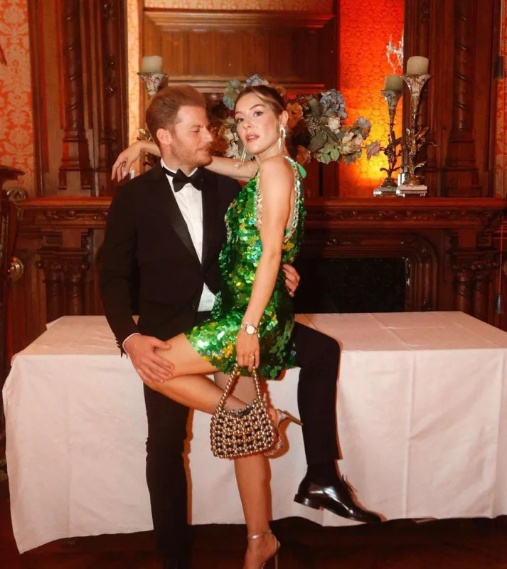 Ege Kökenli evləndi