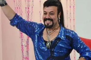 18 kilo qızılı, 18 evi var