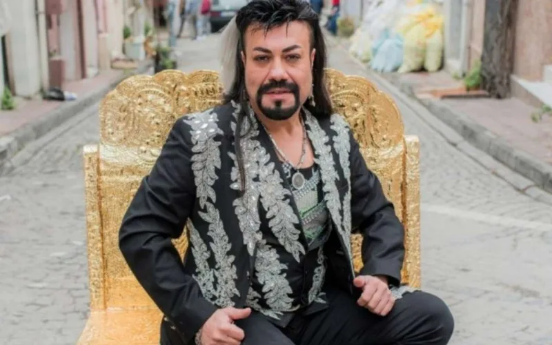 18 kilo qızılı, 18 evi var