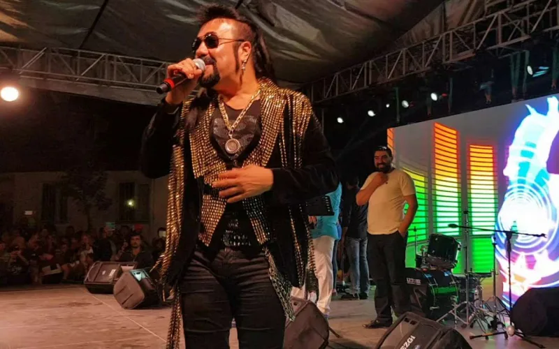 18 kilo qızılı, 18 evi var