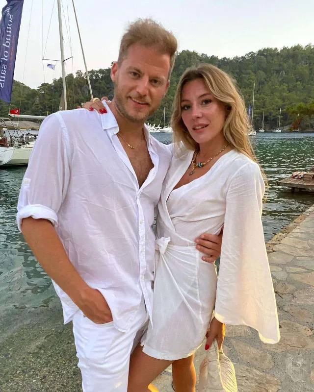 Ege Kökenli evləndi