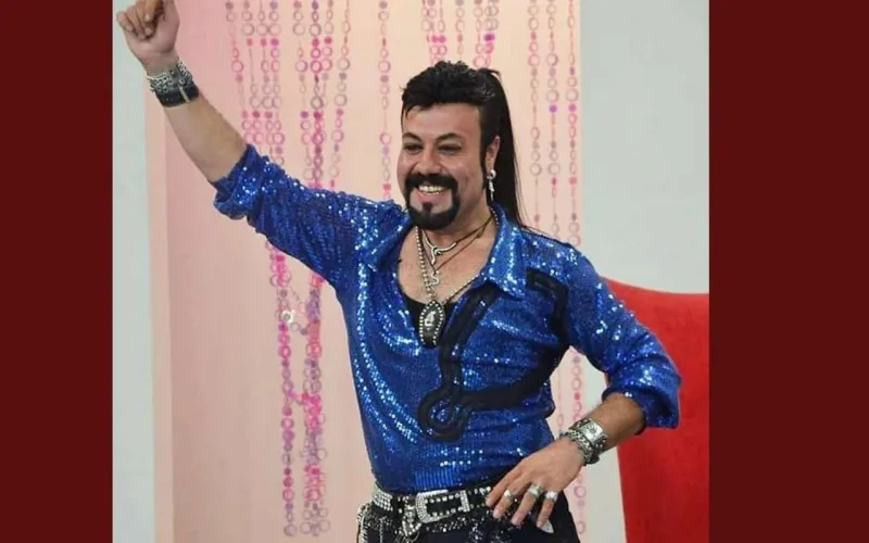 18 kilo qızılı, 18 evi var