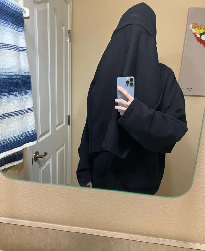 Məşhur brendin kapüşonları müzakirə yaratdı