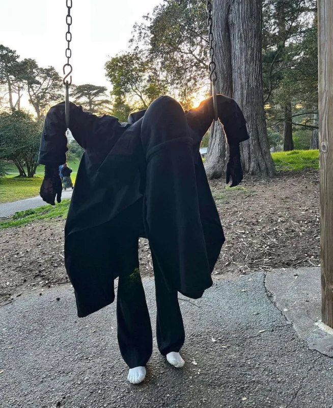 Məşhur brendin kapüşonları müzakirə yaratdı