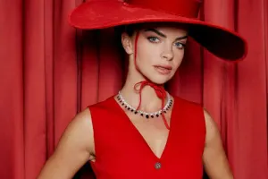 Pelin fərqli obrazda