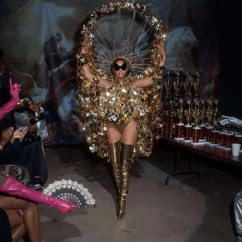 Beyonsdan yeni albomu üçün fotolar