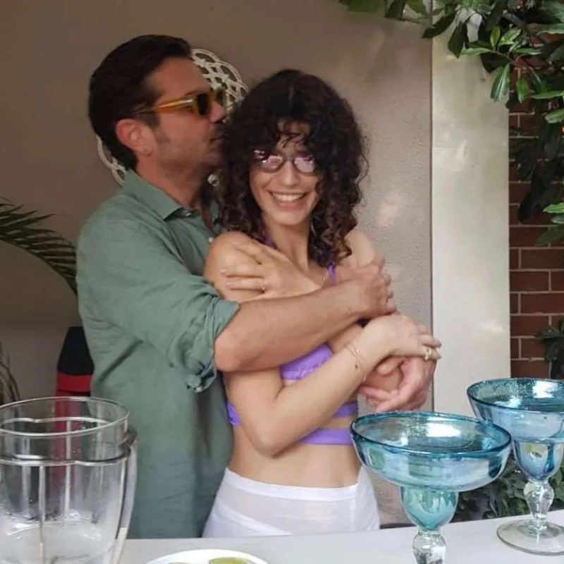 Berenlə Kenanın evliliklərinin 8-ci ili