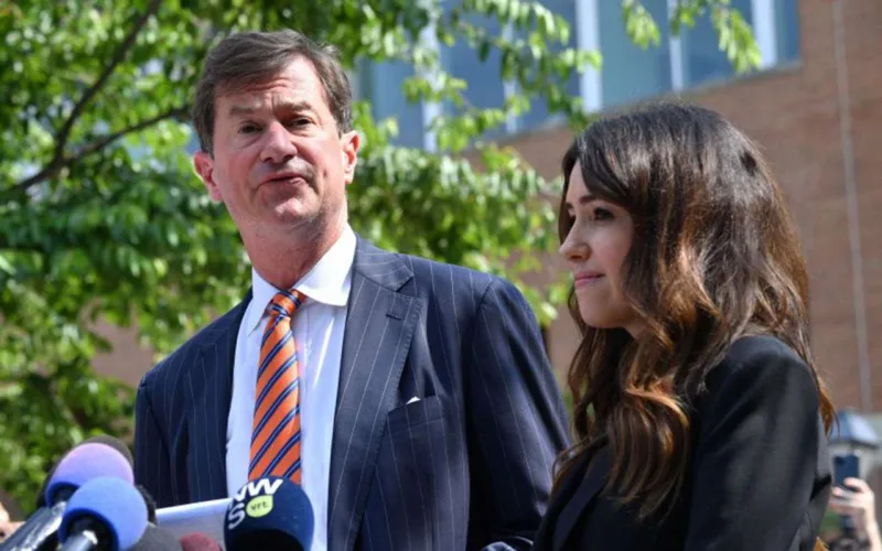 Konsertinə vəkillərini dəvət etdi