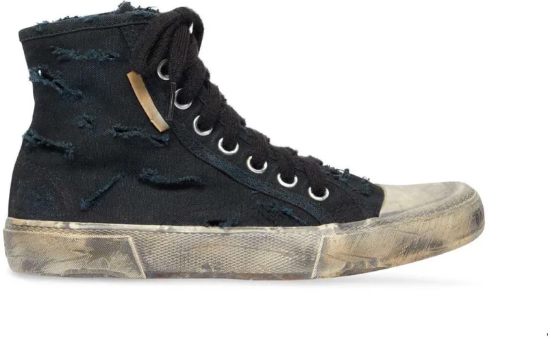 Balenciaga bu ayaqqabıları 1850 dollara satır