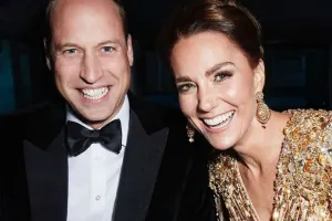 Şahzadə xanımına xəyanət edib?