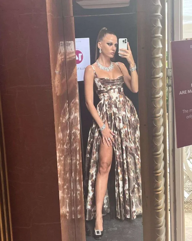 Serenaydan güzgü pozaları