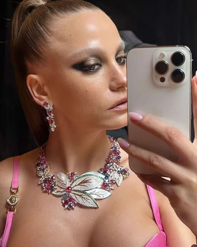 Serenaydan güzgü pozaları