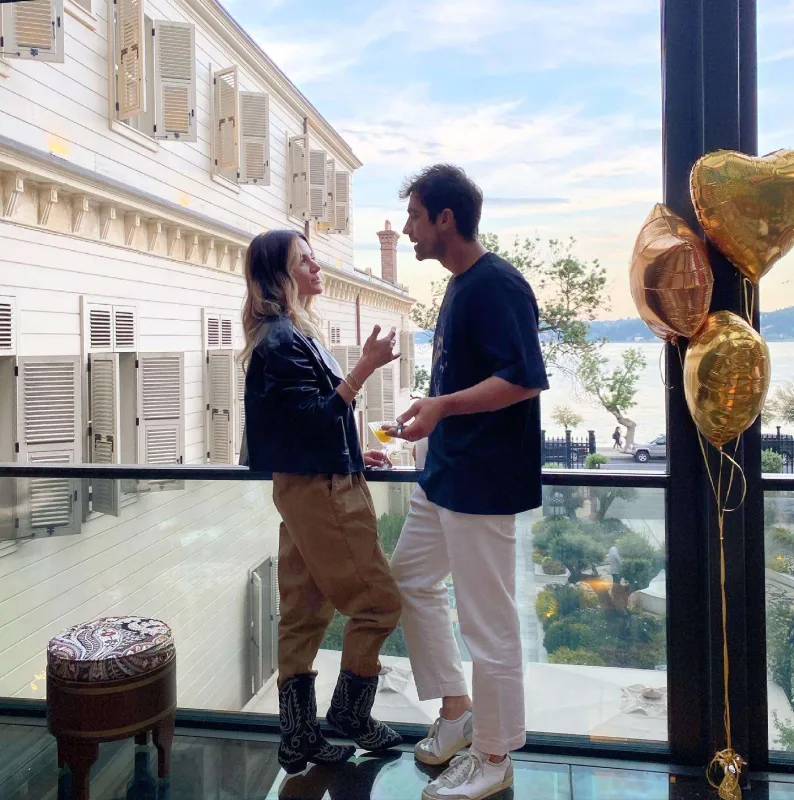 Bu gün onlar boşandılar