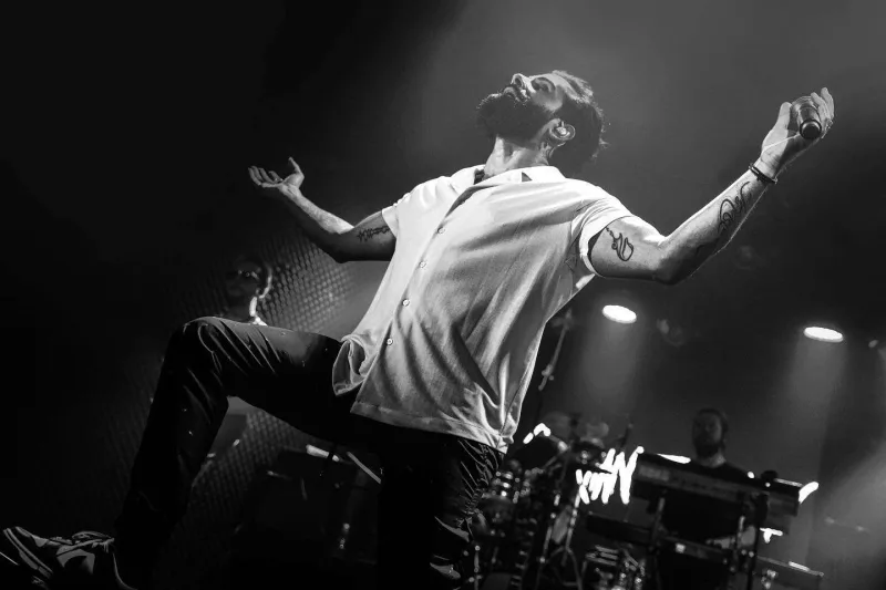 Onların Bakı konserti təxirə düşdü