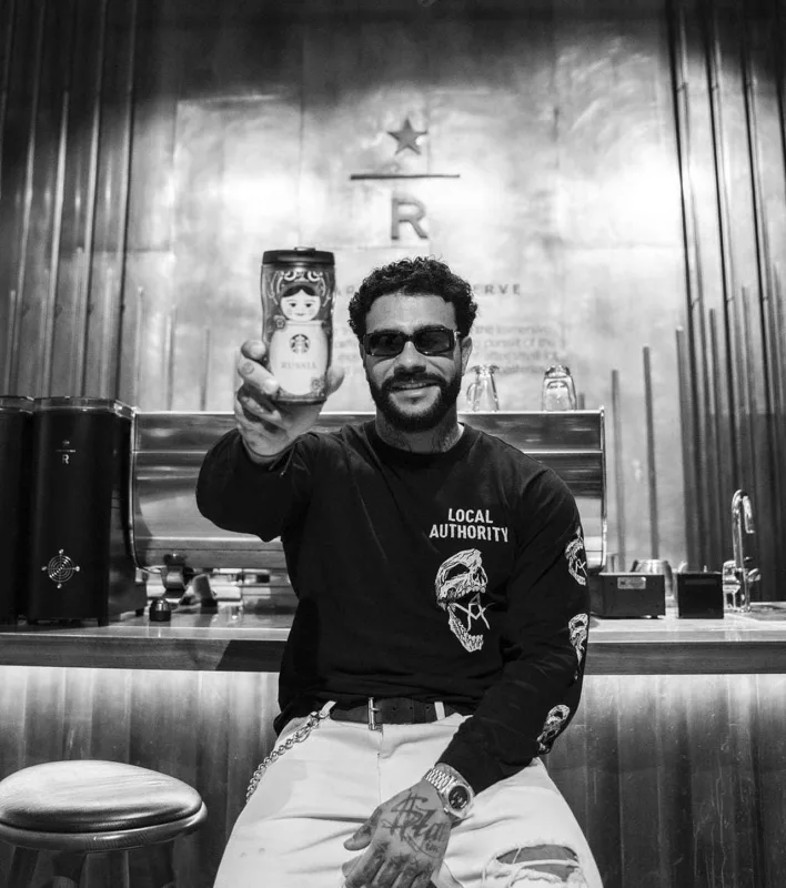 Timati “Starbucks”ı aldı