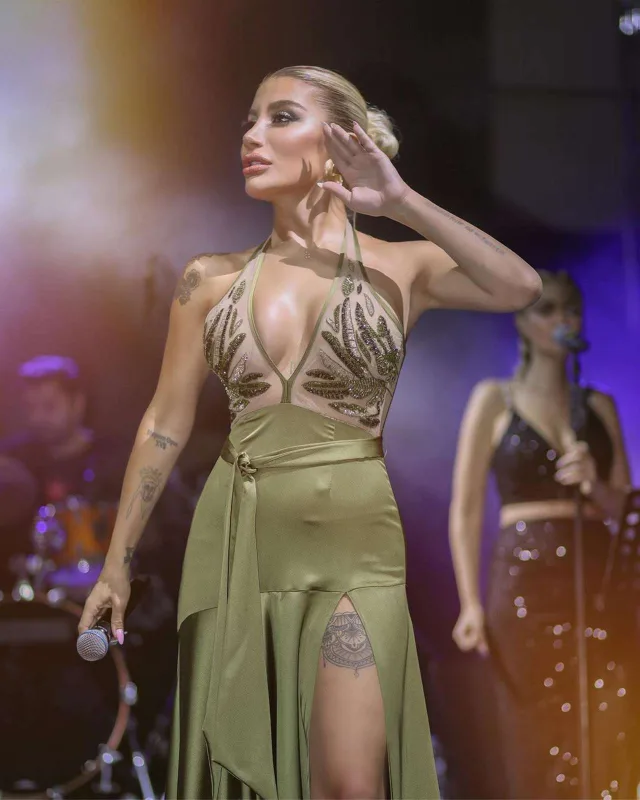 “Dünyanın ən gözəl qadını...”