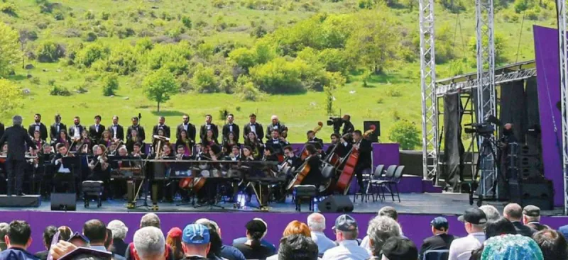 “Xarıbülbül” festivalı başa çatdı