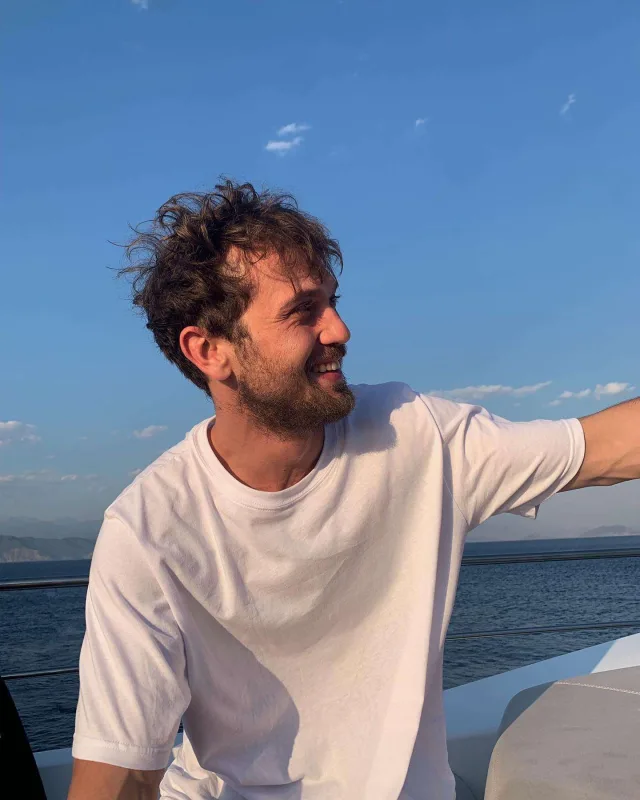 Hər bölümdən 700 min...