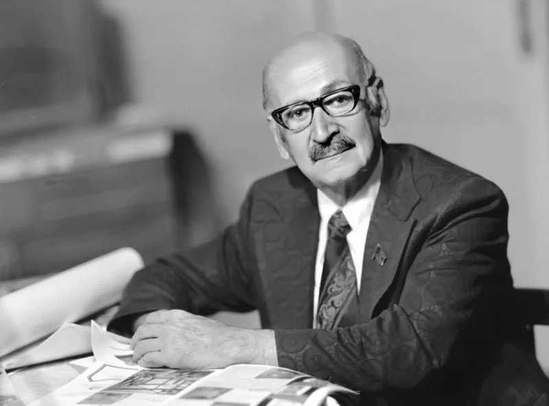 Mikayıl Hüseynovla Sadıq Dadaşovun birgə abidəsi qoyulacaq