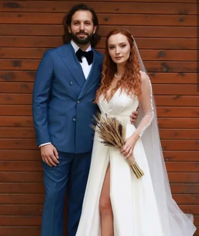 “Sen çal kapımı”nın aktyorları evləndi