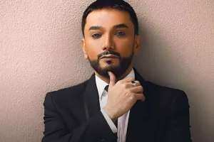 “Sənin göbəyini şeytanlar kəsib?”