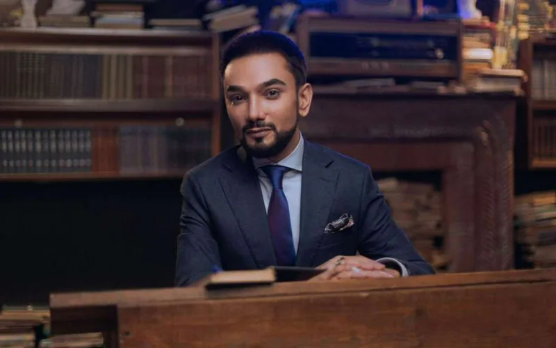 “Sənin göbəyini şeytanlar kəsib?”