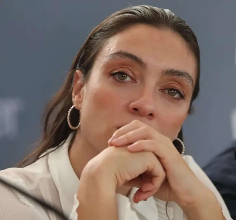 Merve bu roluna görə mükafat qazandı