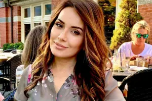 “FaceApp”la daha da gözəlləşdi